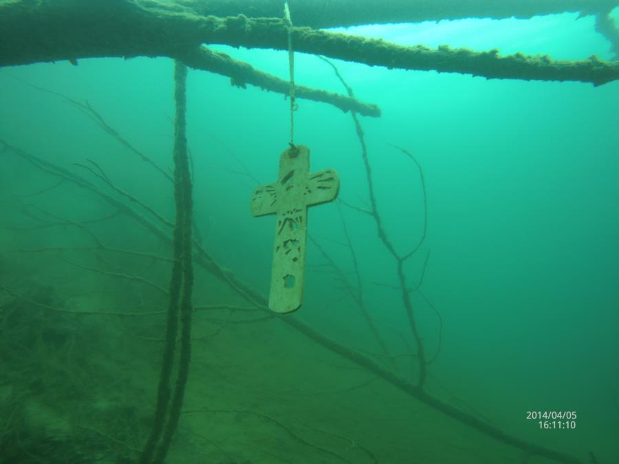 Lake Wazee - Black River Falls - Cross in a tree, Sherwood Forest, Wazee Lake, WI