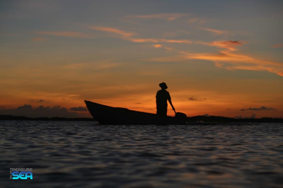 Lac Cai - Coming up from a dive to a beautiful sunset at Lac Cai Treasure By The Sea Bonaire