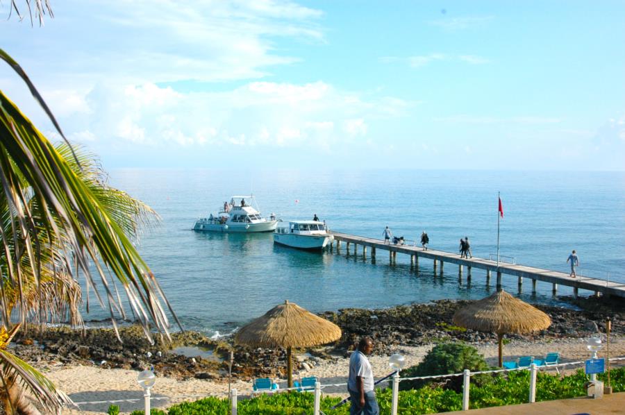 Cobalt Coast - Cobalt Coast Dive Resort