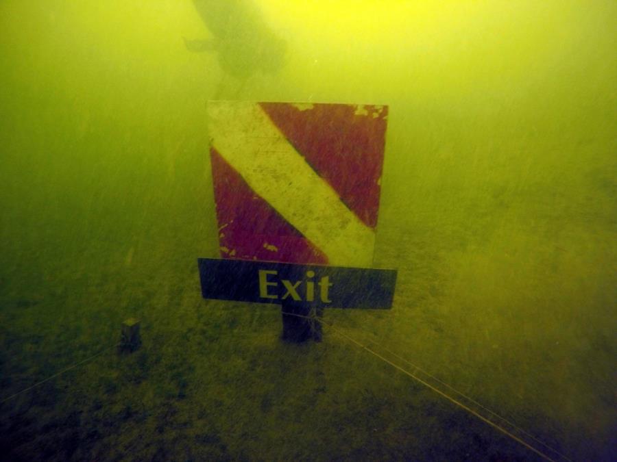 Lime lake - Exit sign