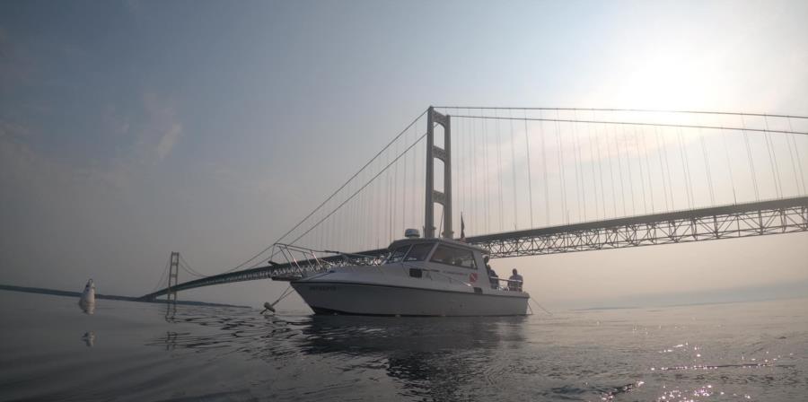 Minneapolis - Dive site near Mackinac Bridge