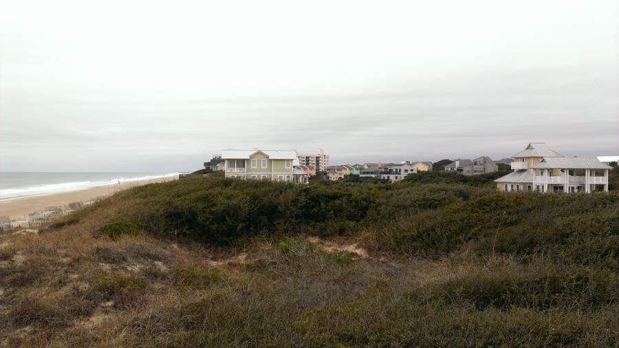Beach and Houses in Emerald Isle, NC December 2013