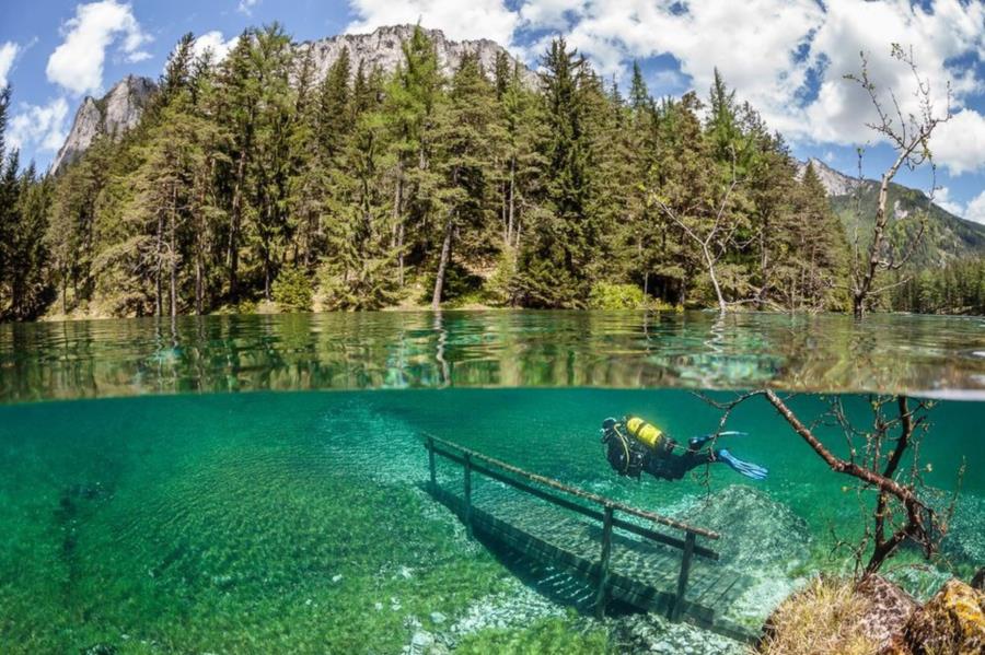 Underwater Park at Green Lake in Tragoess, Austria