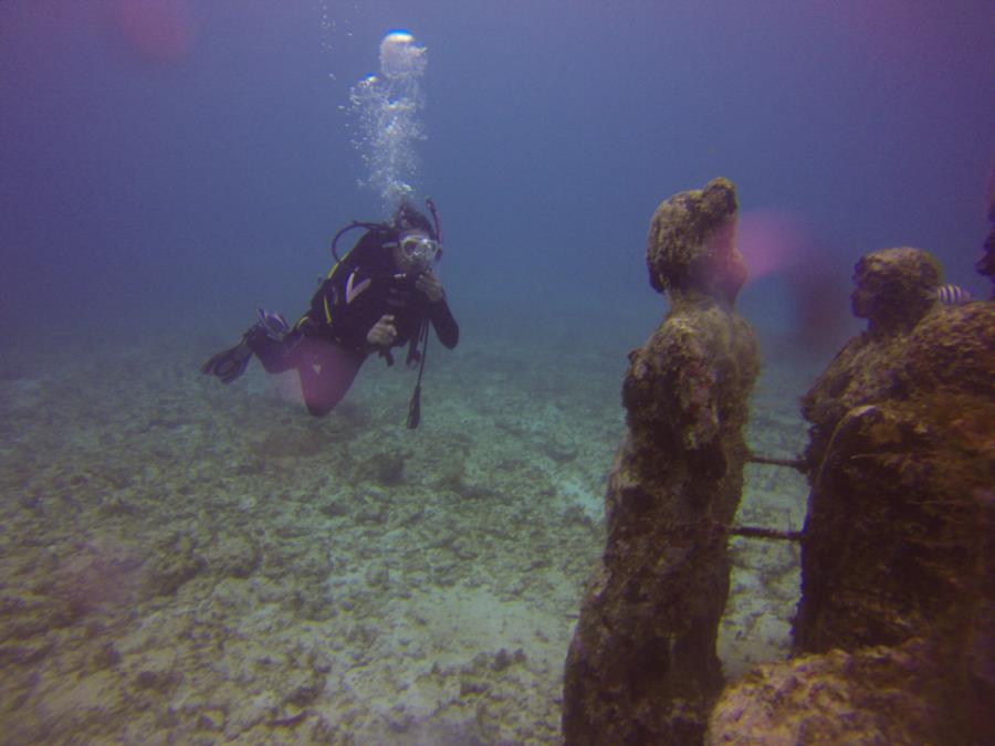 Underwater museum, Cancun