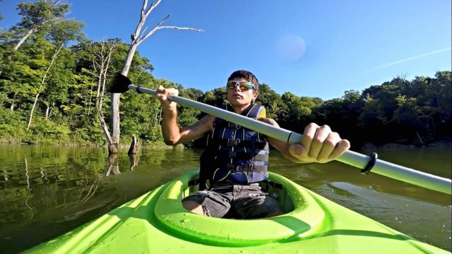 Kayaking ceasers creek lake