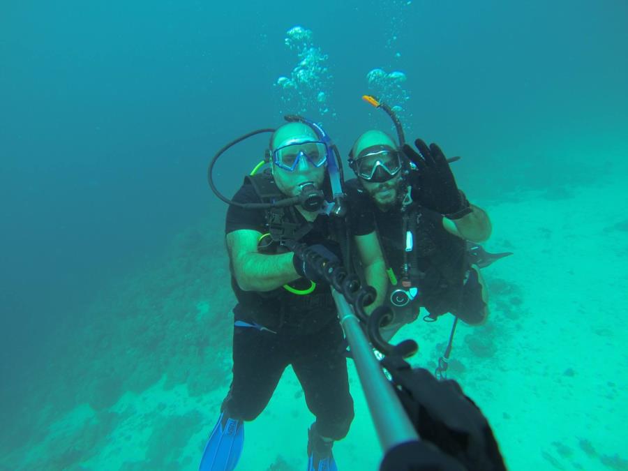 Dive with buddy