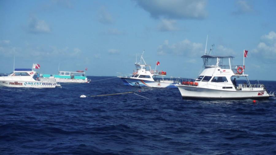 Dive boats in FL