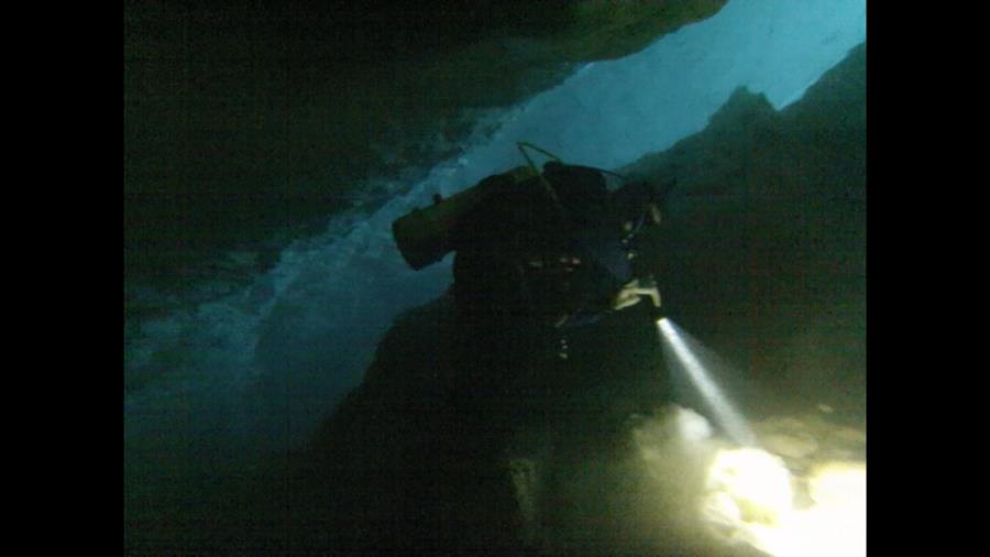 Blue Grotto Light