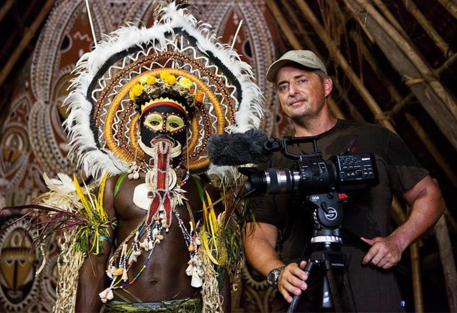 Lio with dancer in PNG