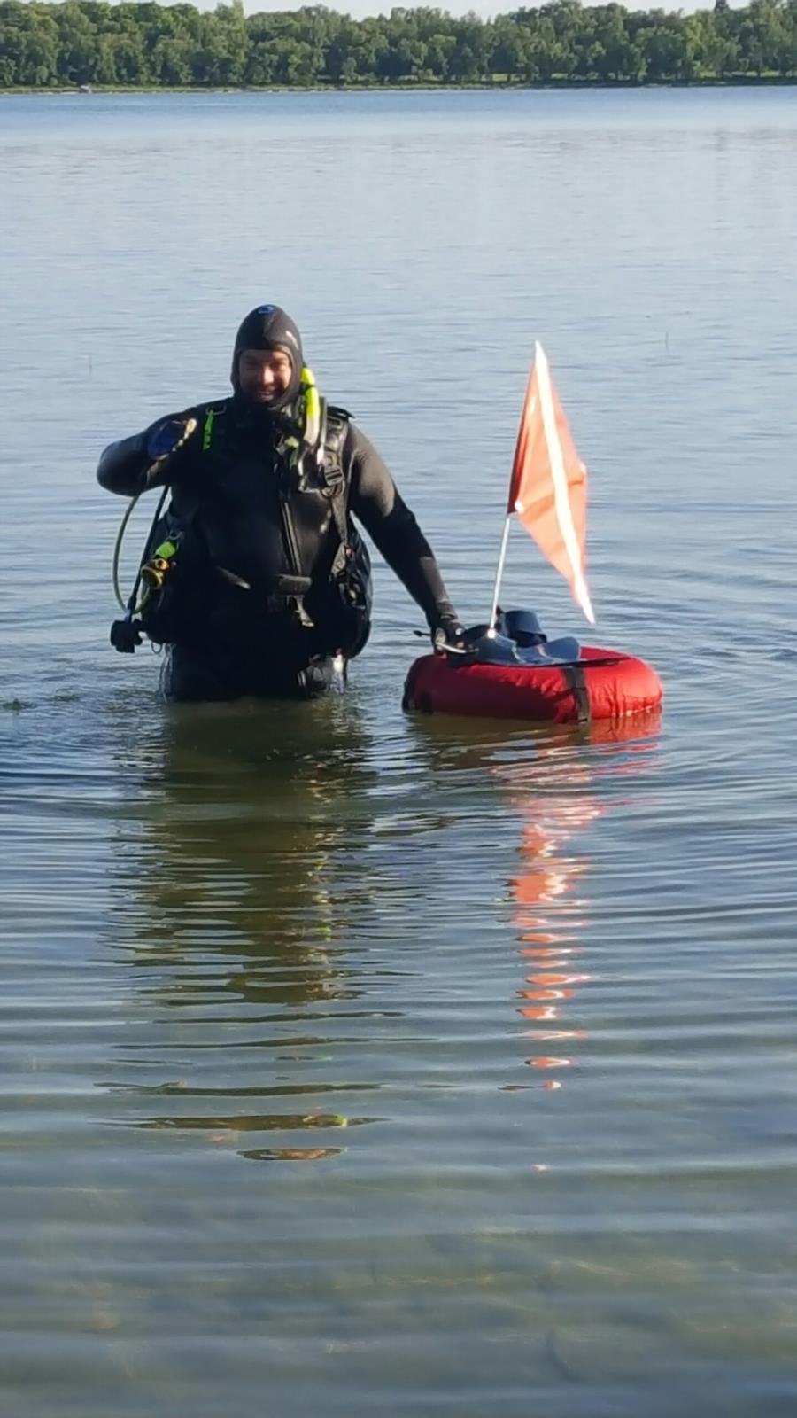 Coming in from my first dive!