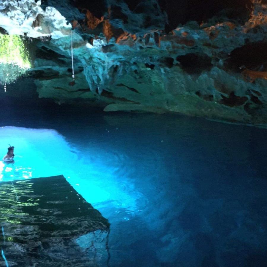 Heading in to dive the Devils Den, Florida spring