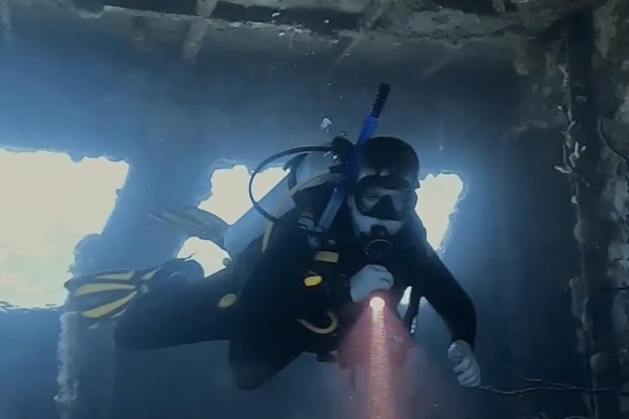 Wreck Diving