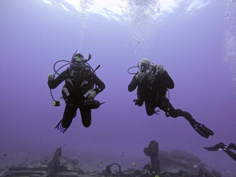 Hawaii Wreck Dive