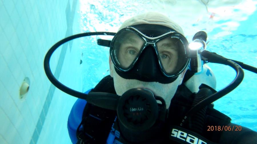 Scuba selfie 3