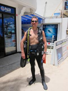 Dive Master Training DMT, New diving equipment evaluation (Day 22)