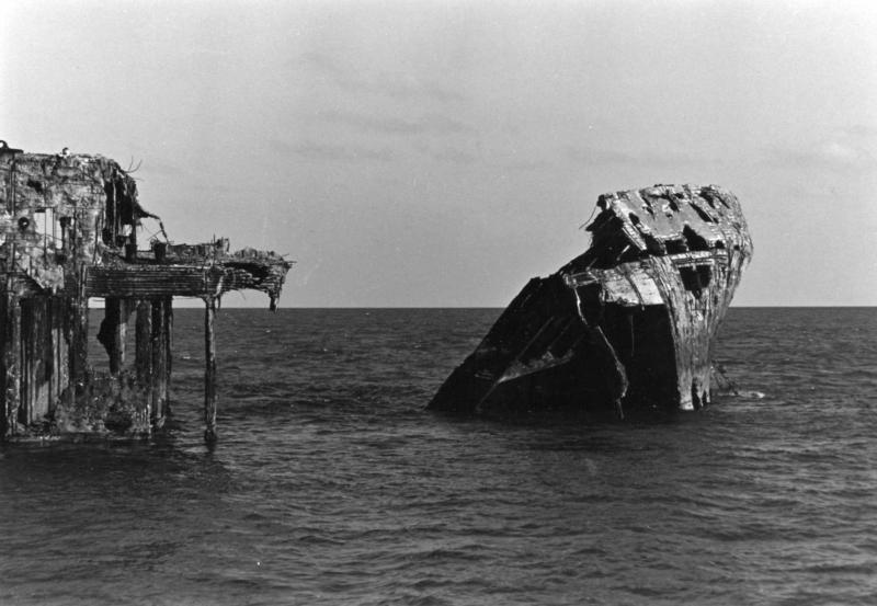 Bimini Barge -  Bimini Barge dive