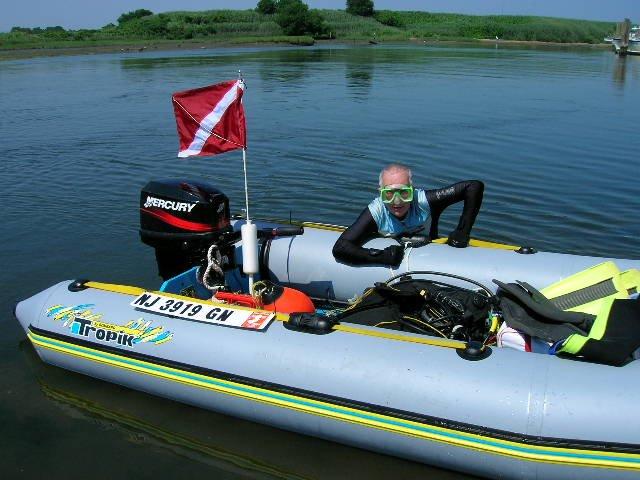 The Mantoloking Wreck, AKA Meta, Cannons - Shore Diver Tom Gormley at the Meta site