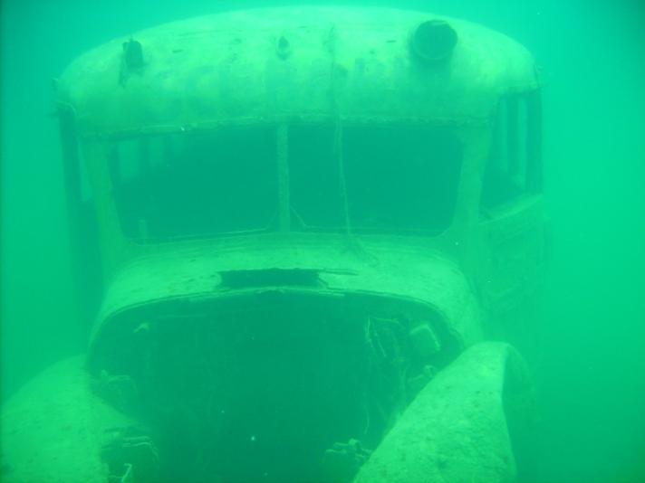 Blue Springs Resort aka Pennyroyal Quarry - Bus Underwater