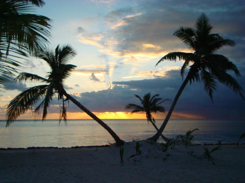 Punta Gruesa - Sunrise looking out over the reef