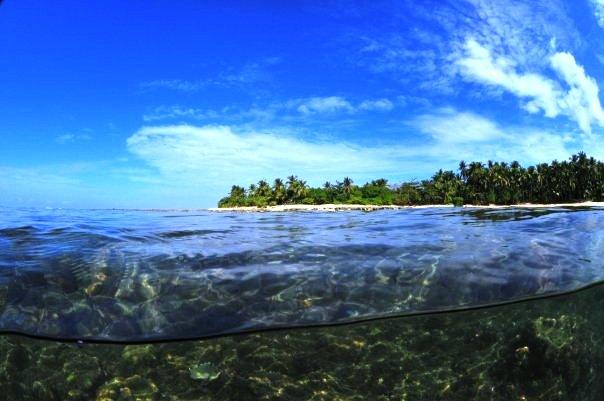 Maman, Anini-iy, Nogas Island - The Dive House