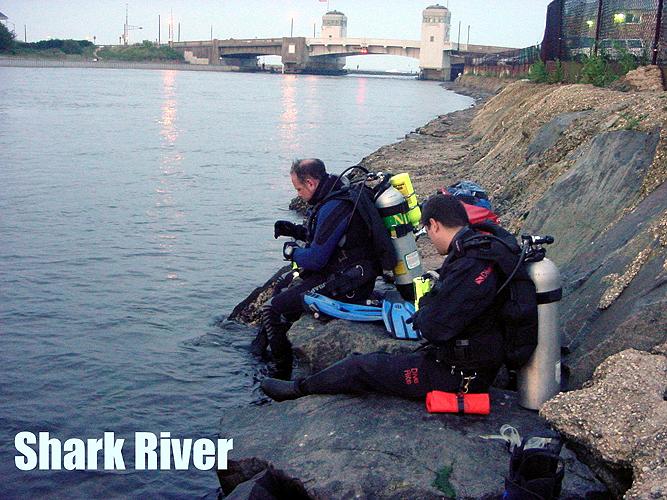 Shark River Inlet - Shark River NJ - Reviewing the Dive Plan