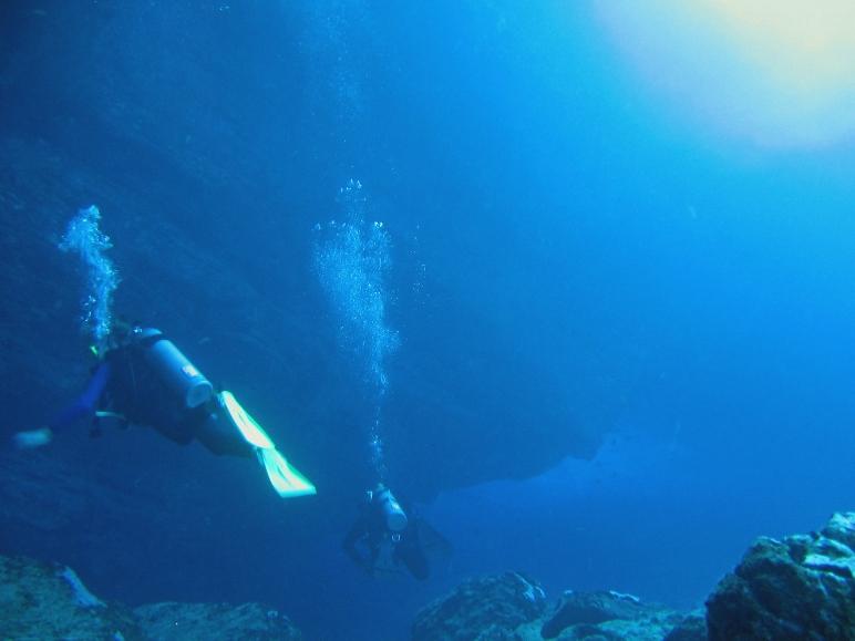 Hanauma Bay Sea Cave or "Big Sea Cave" - left of the cave