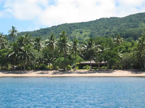 Beqa Lagoon Resort - Beach and resort