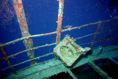 Palawan Shipwreck - Sink