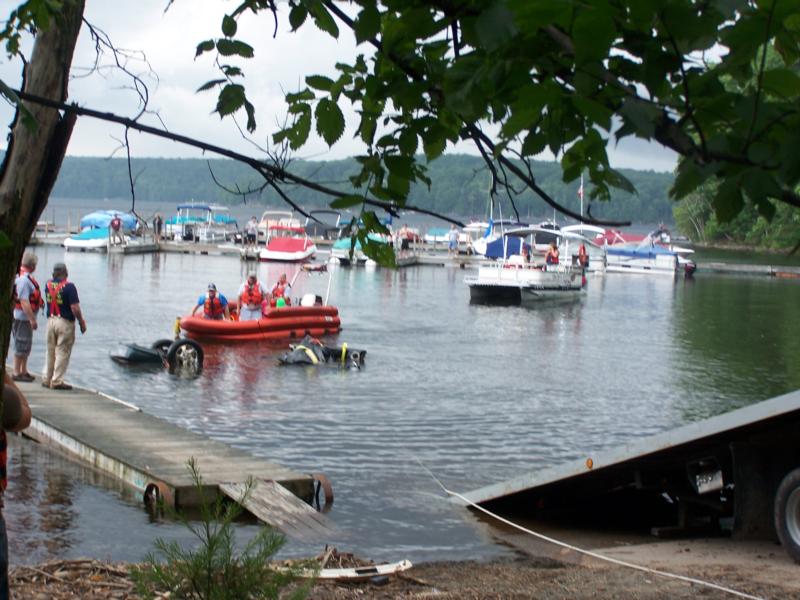 Lake Wallenpaupack (cycle green) - lifting car