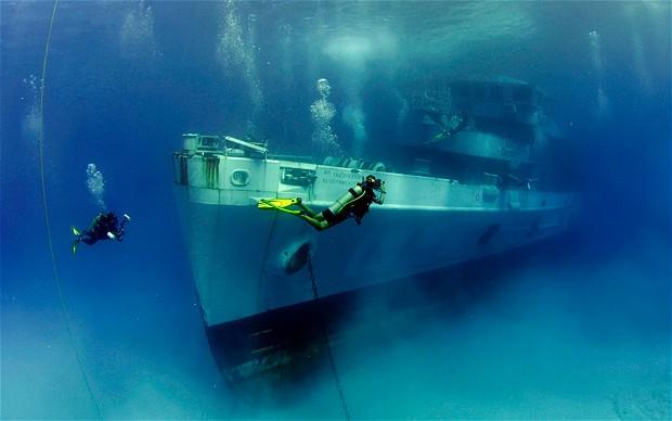 Kittiwake - USS Kittiwake in Grand Cayman