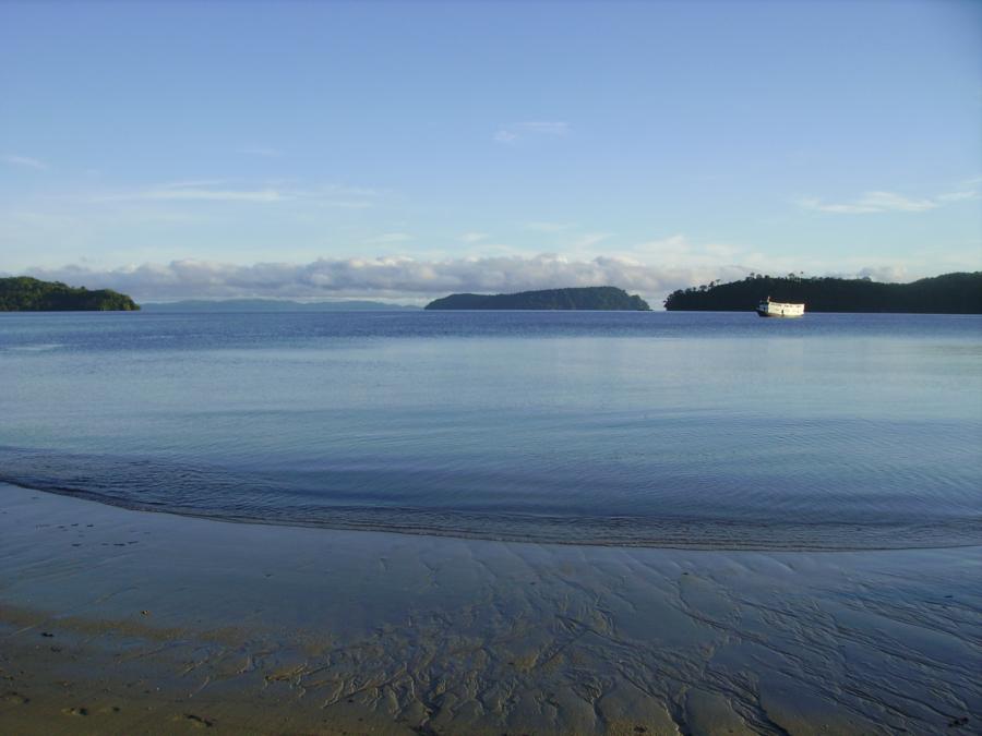 Jende, Cenderawasih Bay - Jende shore