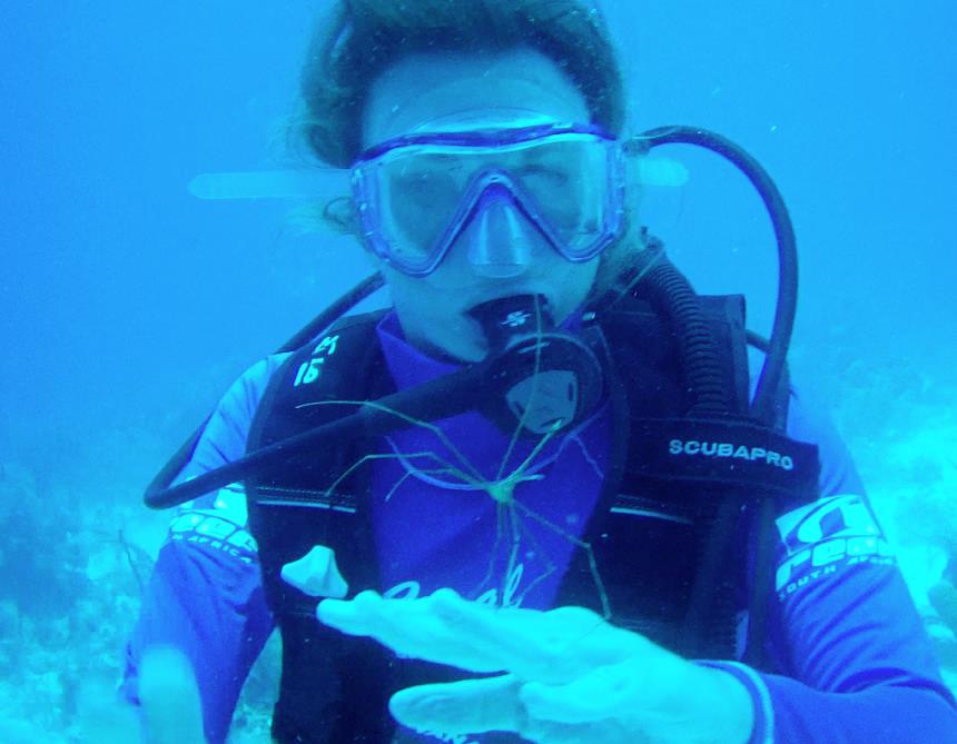 Turneffe Atoll - Black Pearl - dive buddy Melissa
