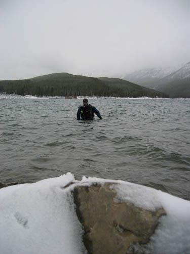 Lake Minnewanka Alberta - Lake Minne