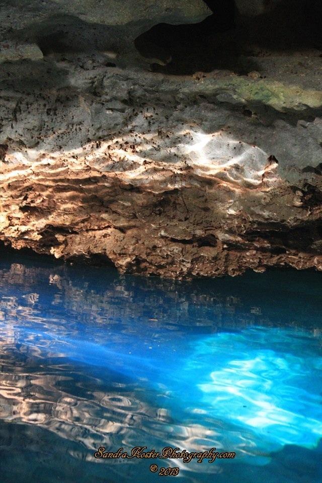 Devil’s Den Springs (Devils Den) - Photo uploaded by  (image.jpg)