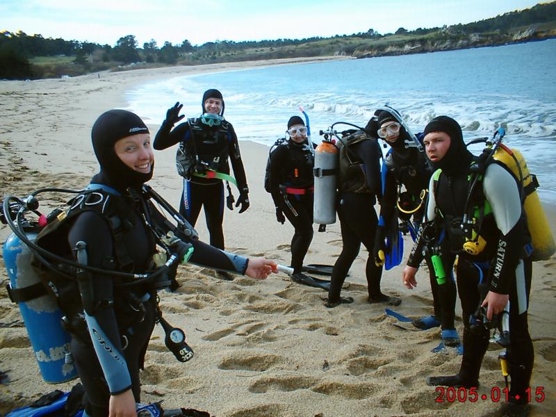 Monastery Beach North - Getting ready to dive the north