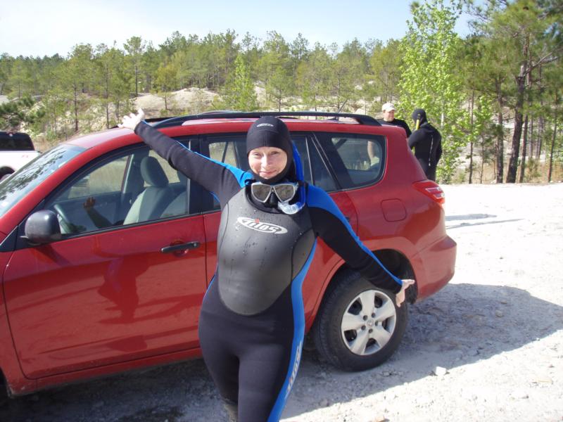Who says you can’t be glamorous in a wetsuit and hood?
