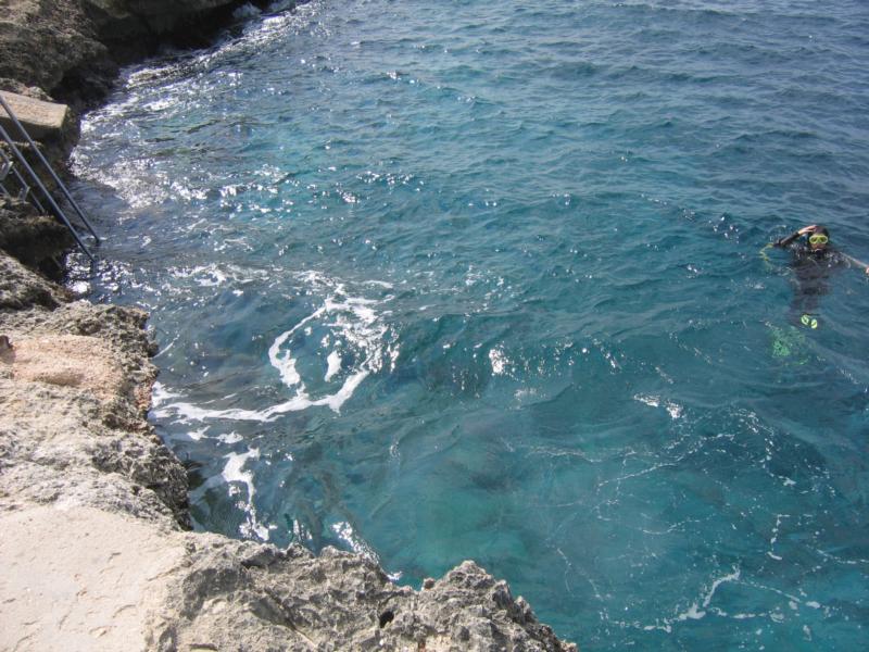 Bonaire Oil Slick Leap