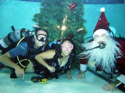 Underwater Santa 2008