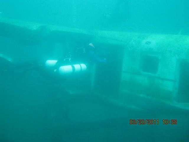 Plane and SM Diver