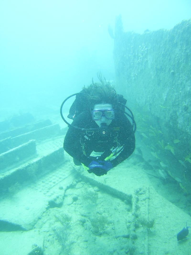 Key Largo, FL - nice dive pose