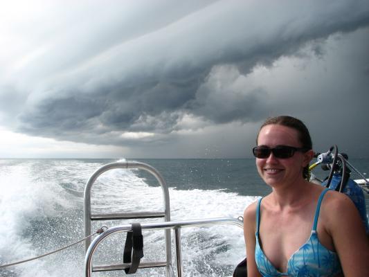 Racing inshore to another dive site