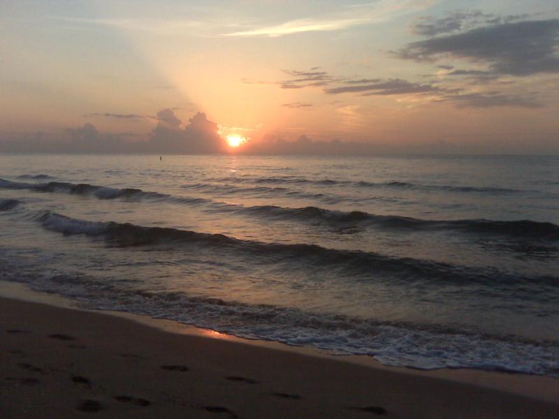 benifit of working early on the beach