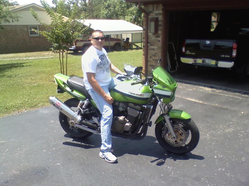 me and my zrx 1200r