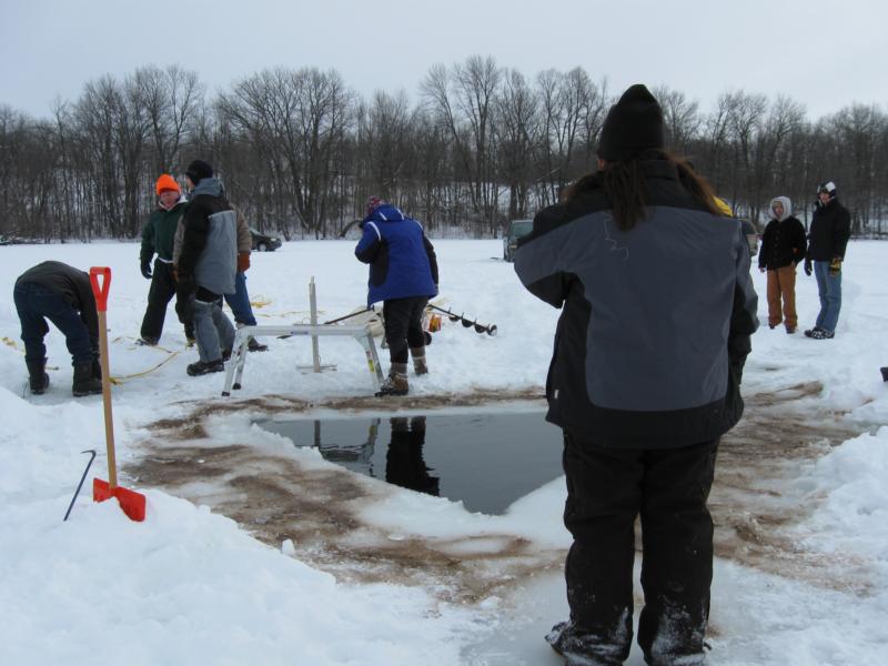 2011 long lake ice dive