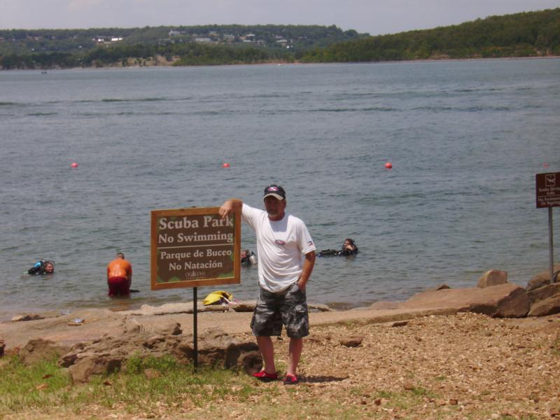 Diving at lake Tenkiller