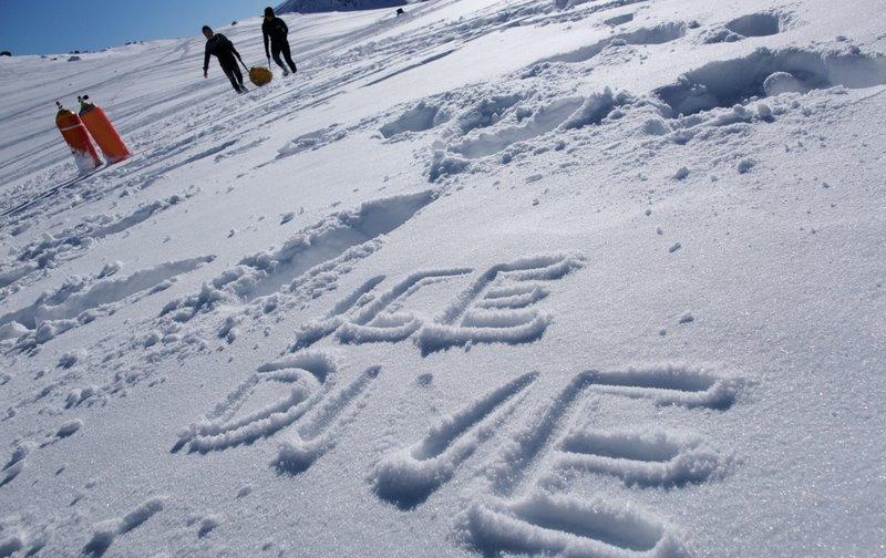 NZ - ICE DIVING 