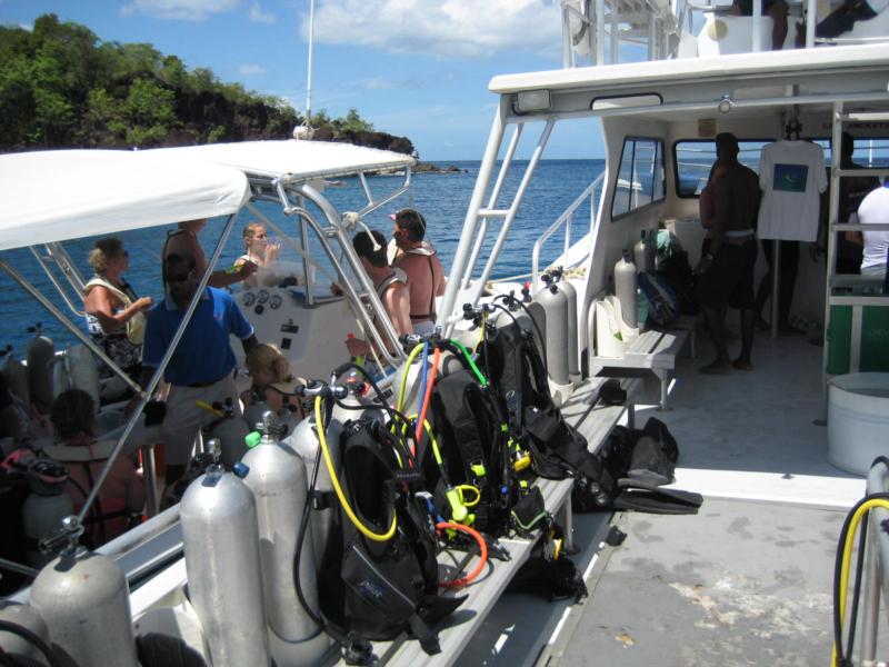 Sandals 46’ dive boat