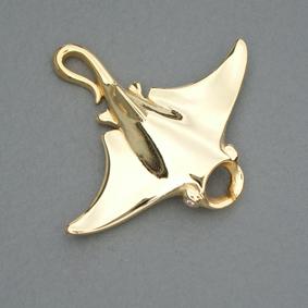 Gold Manta Pendant