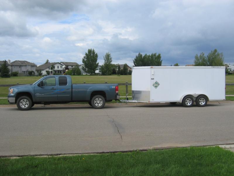 Truck and dive trailer