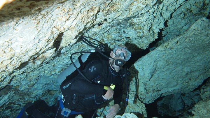 cave dive Mexico